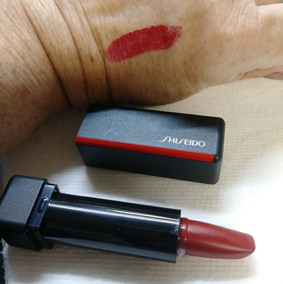Shiseido mini lipstick - Picture 5 of 5